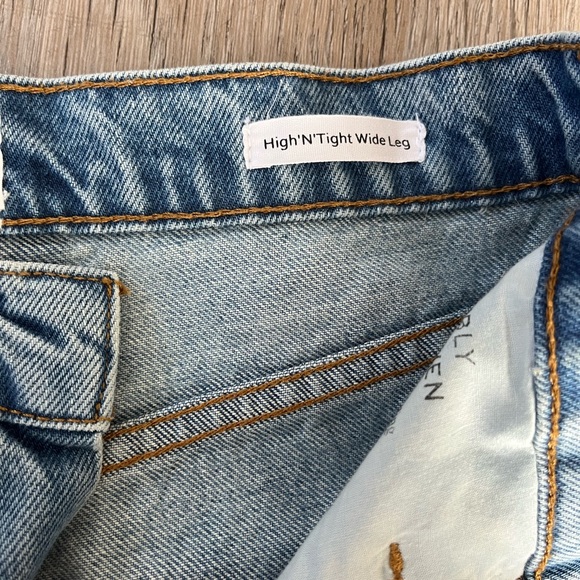 High ‘tight wide leg Frame jeans size 23 - Picture 4 of 5